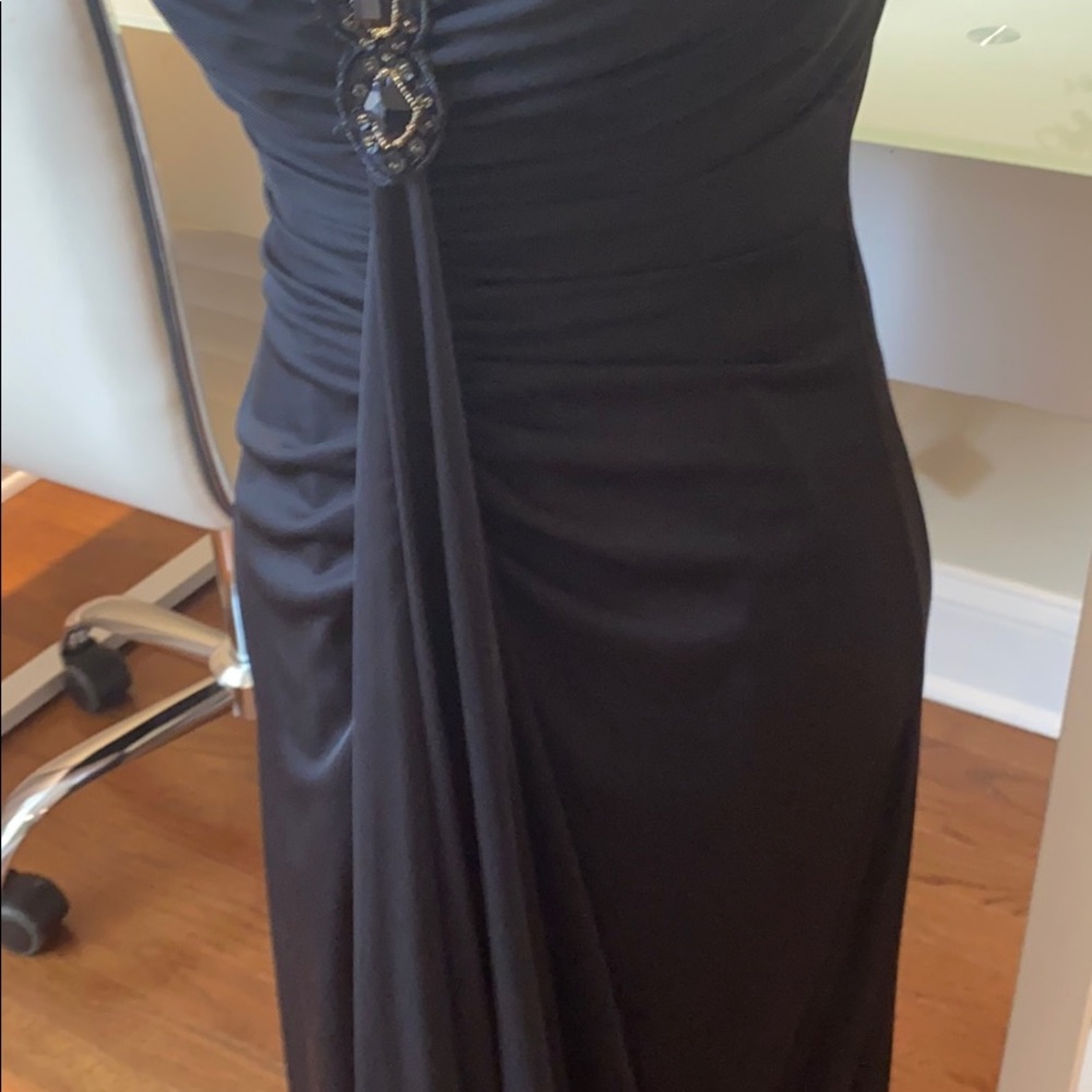 Gala Dress - Picture 4 of 7
